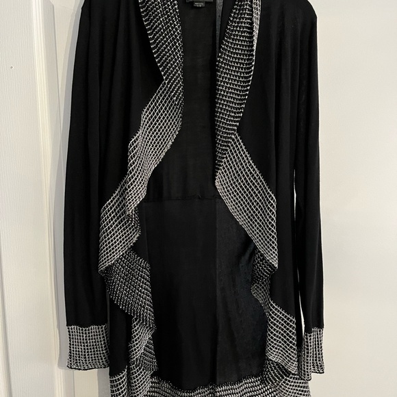 2 piece Belldini cardigan and tank top black and silver size large - Picture 3 of 10